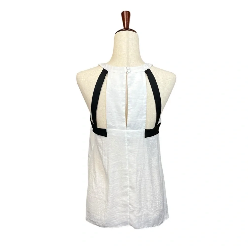 BCBGMaxAzria Irene Cut Out Halter Top Blouse. Black White Size Small #1273 - Picture 4 of 9